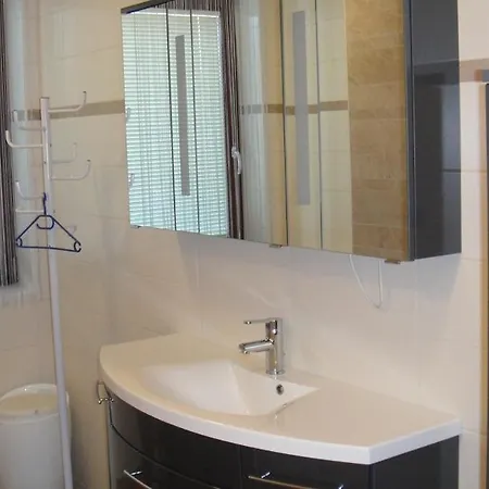 Pensjonat Gaestepension Sport 71 Strasshof an der Nordbahn