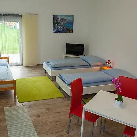 Pensjonat Gaestepension Sport 71 Strasshof an der Nordbahn