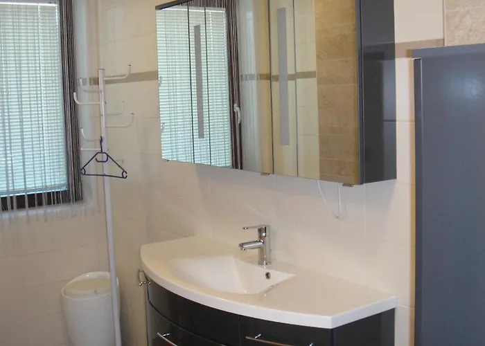 ゲストハウス ゲストペンション シュポート 71 Strasshof an der Nordbahn