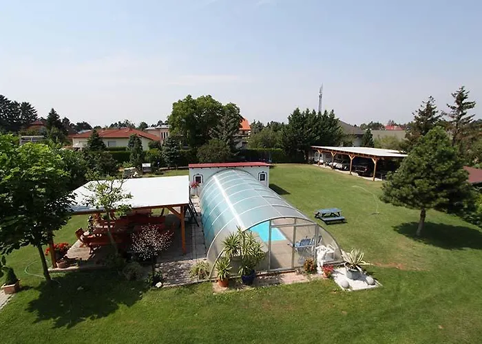 ゲストペンション シュポート 71